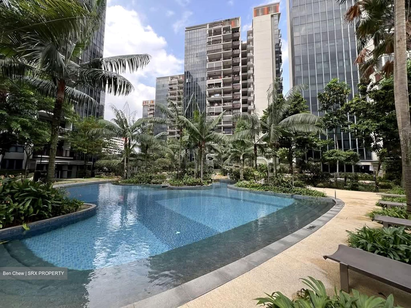 Lakeville (D22), Condominium #588662161